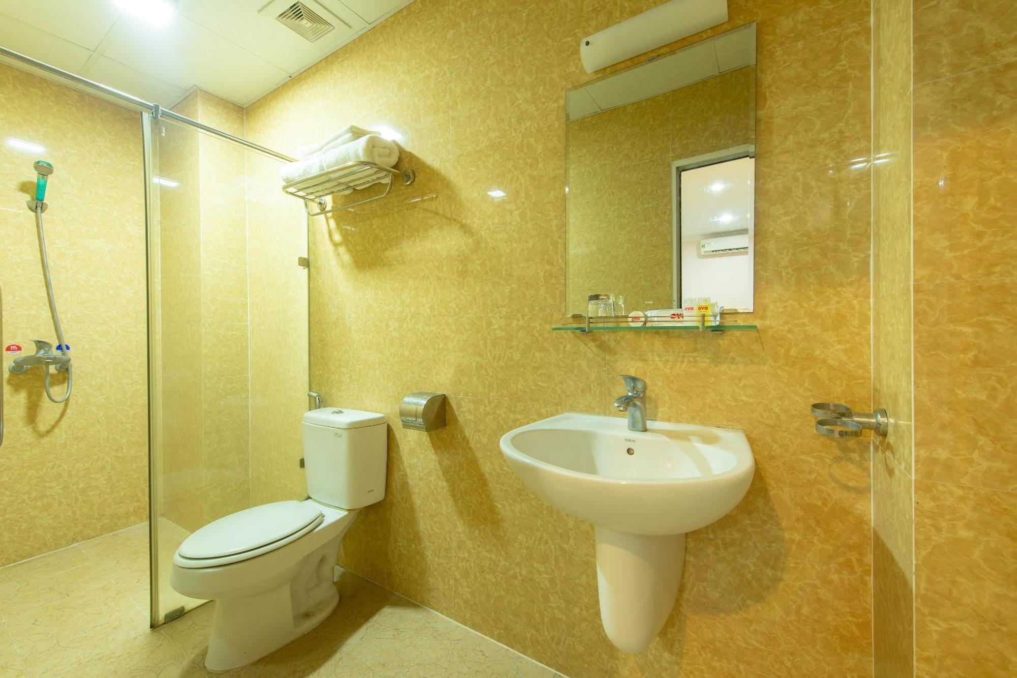 Capital O 417 Truong Son Hotel Hanoi Zewnętrze zdjęcie